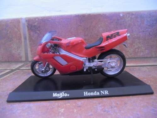 MAISTO HONDA NR 1:18